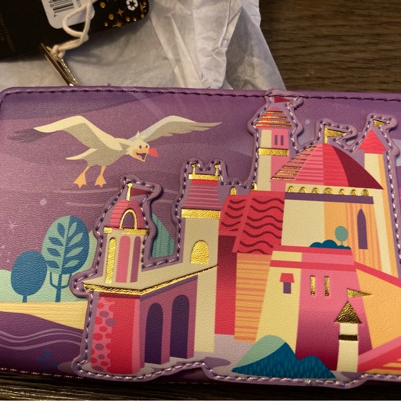 Loungefly - Picture 5 of 6